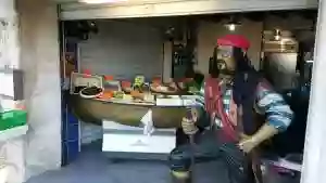 La boutique - Le Quai des Pirates - Coquillages Martigues - restaurant Fruits de mer MARTIGUES